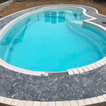 Piscina in vetroresina interrata