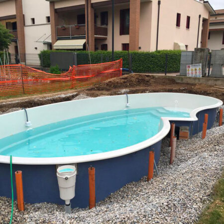 Piscina in vetroresina interrata